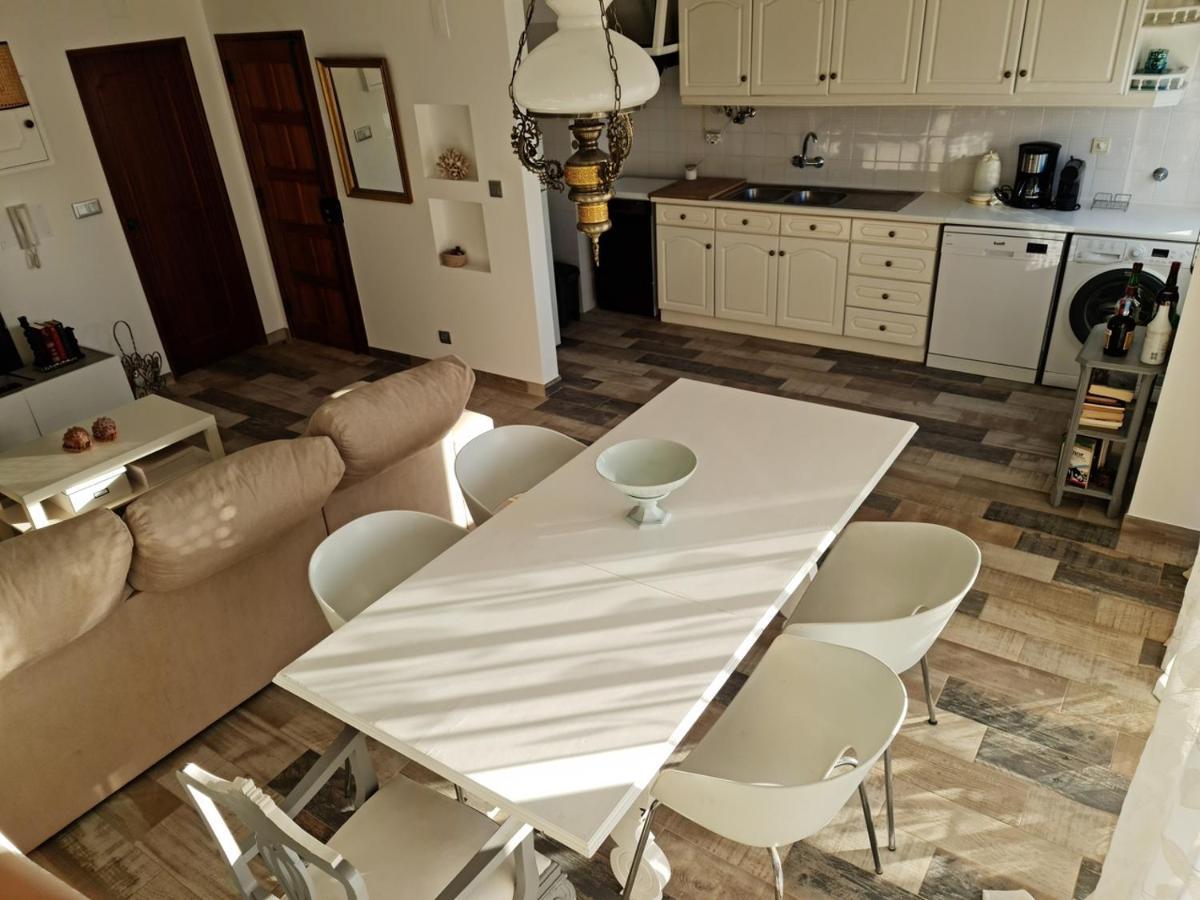 Апартаменты Sunset Surf House With Sea View Эрисейра Экстерьер фото